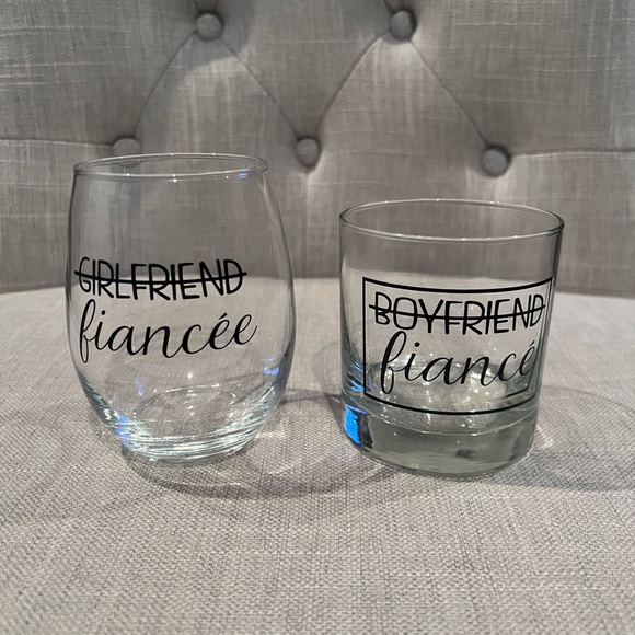 Fiancé Glasses - Picture 1 of 1